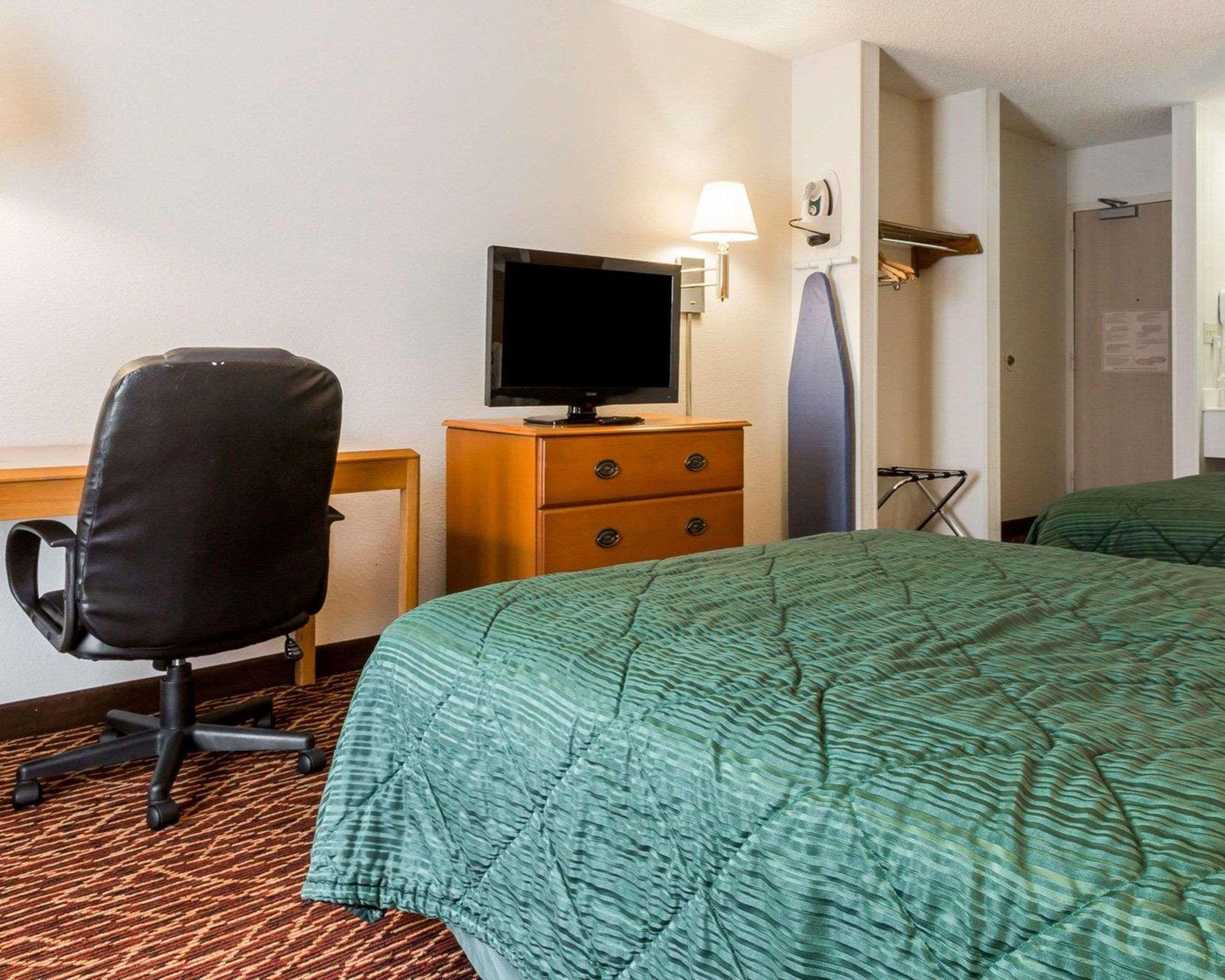 Quality Inn Northlake Tucker Bagian luar foto