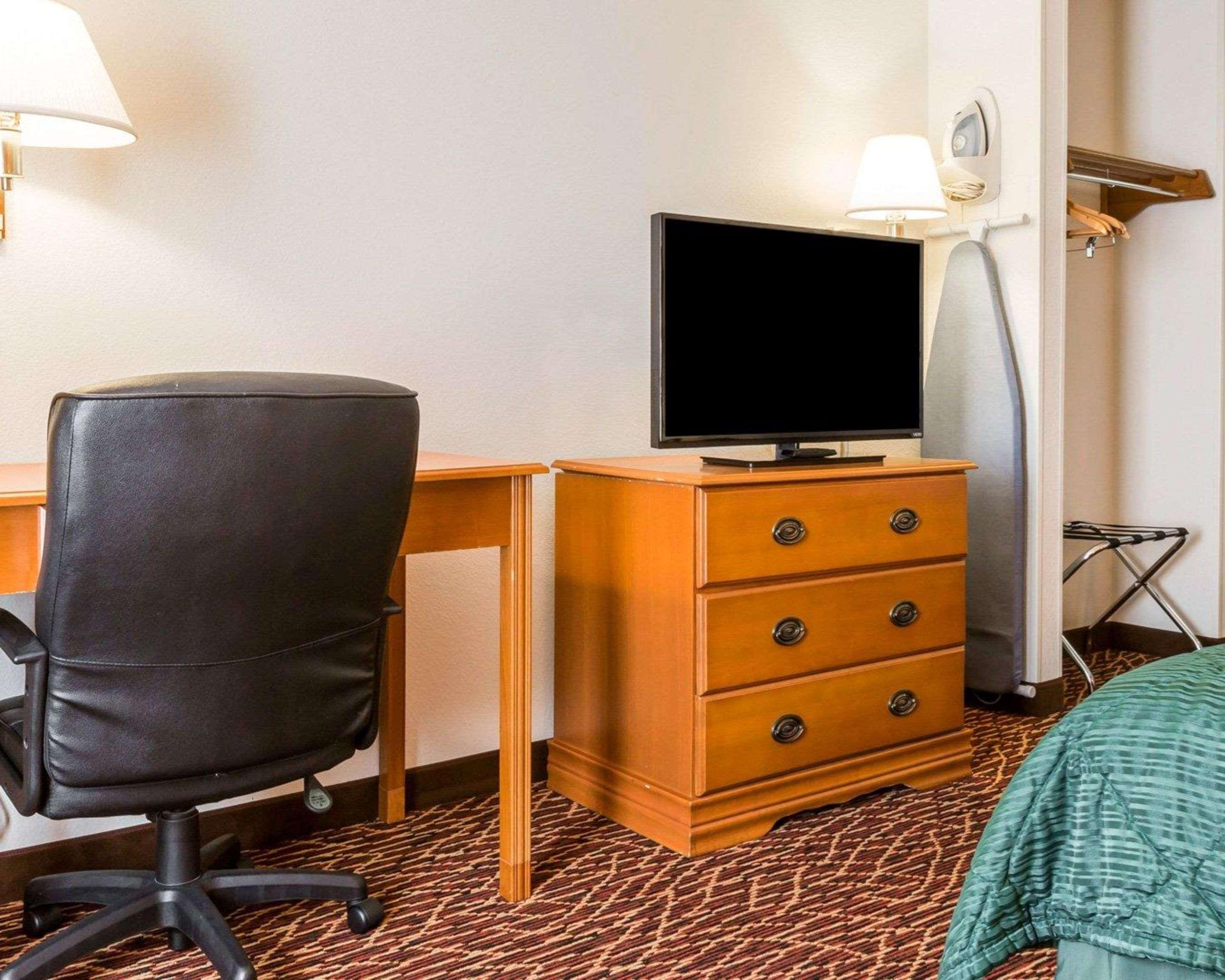 Quality Inn Northlake Tucker Bagian luar foto