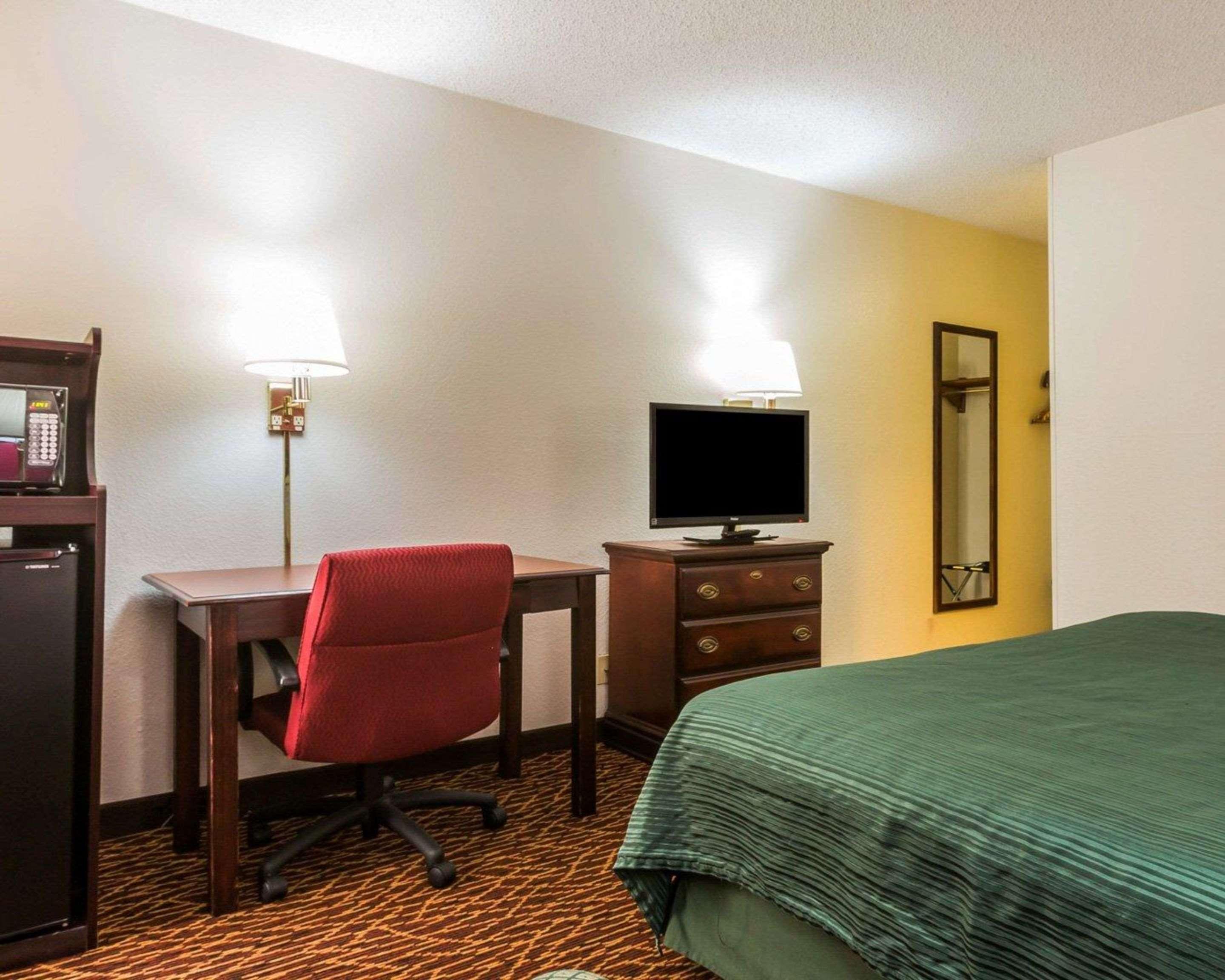 Quality Inn Northlake Tucker Bagian luar foto