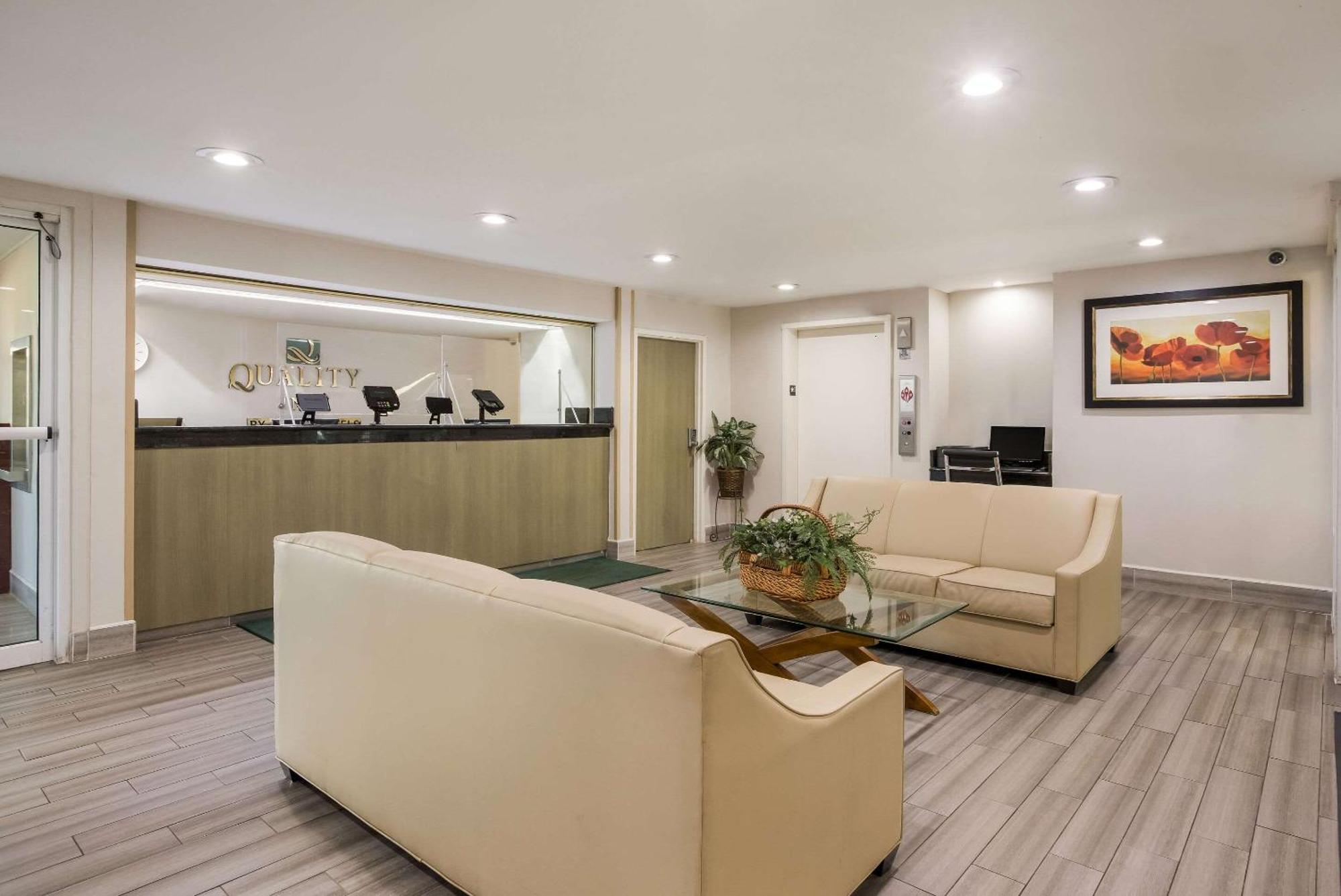 Quality Inn Northlake Tucker Bagian luar foto