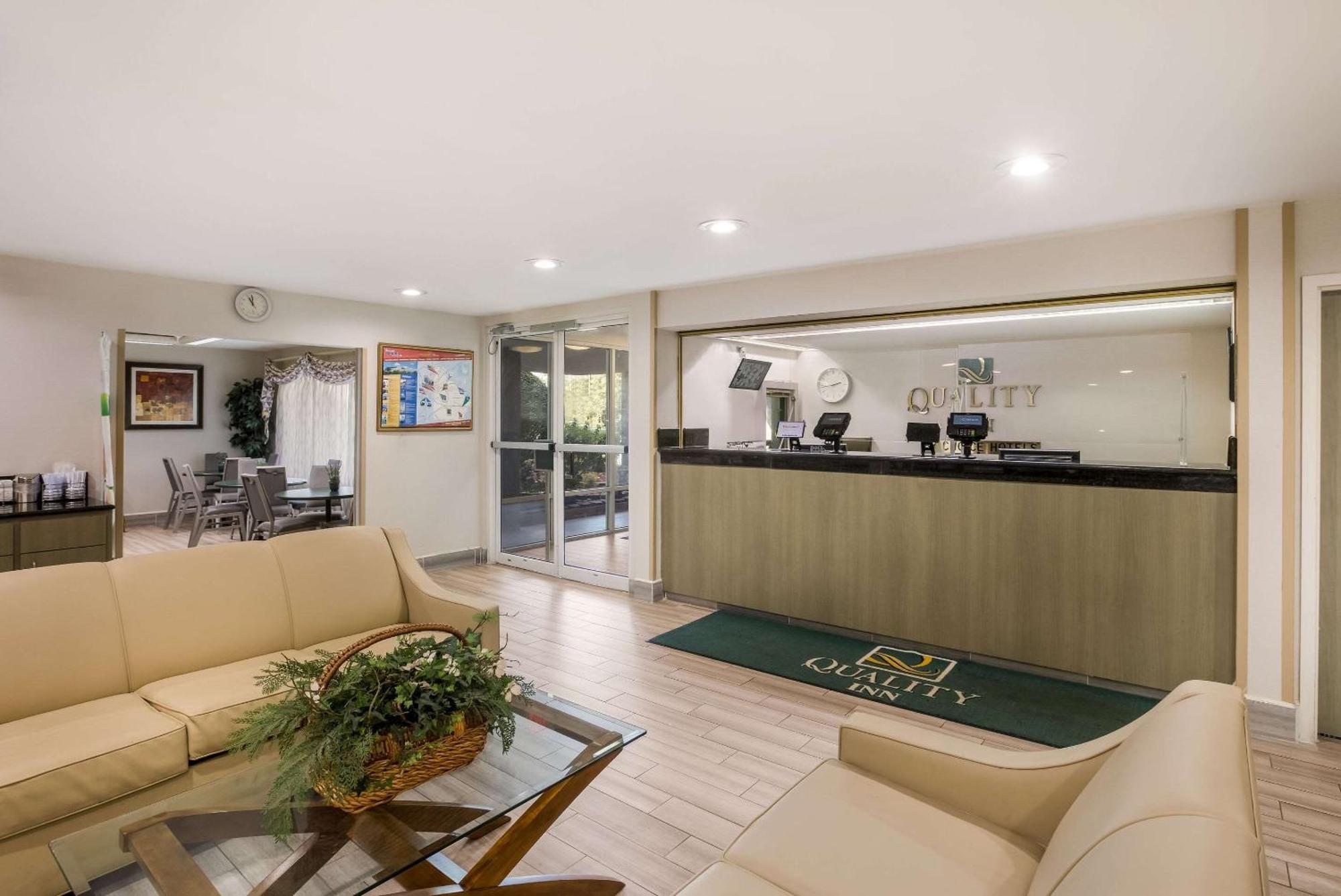 Quality Inn Northlake Tucker Bagian luar foto