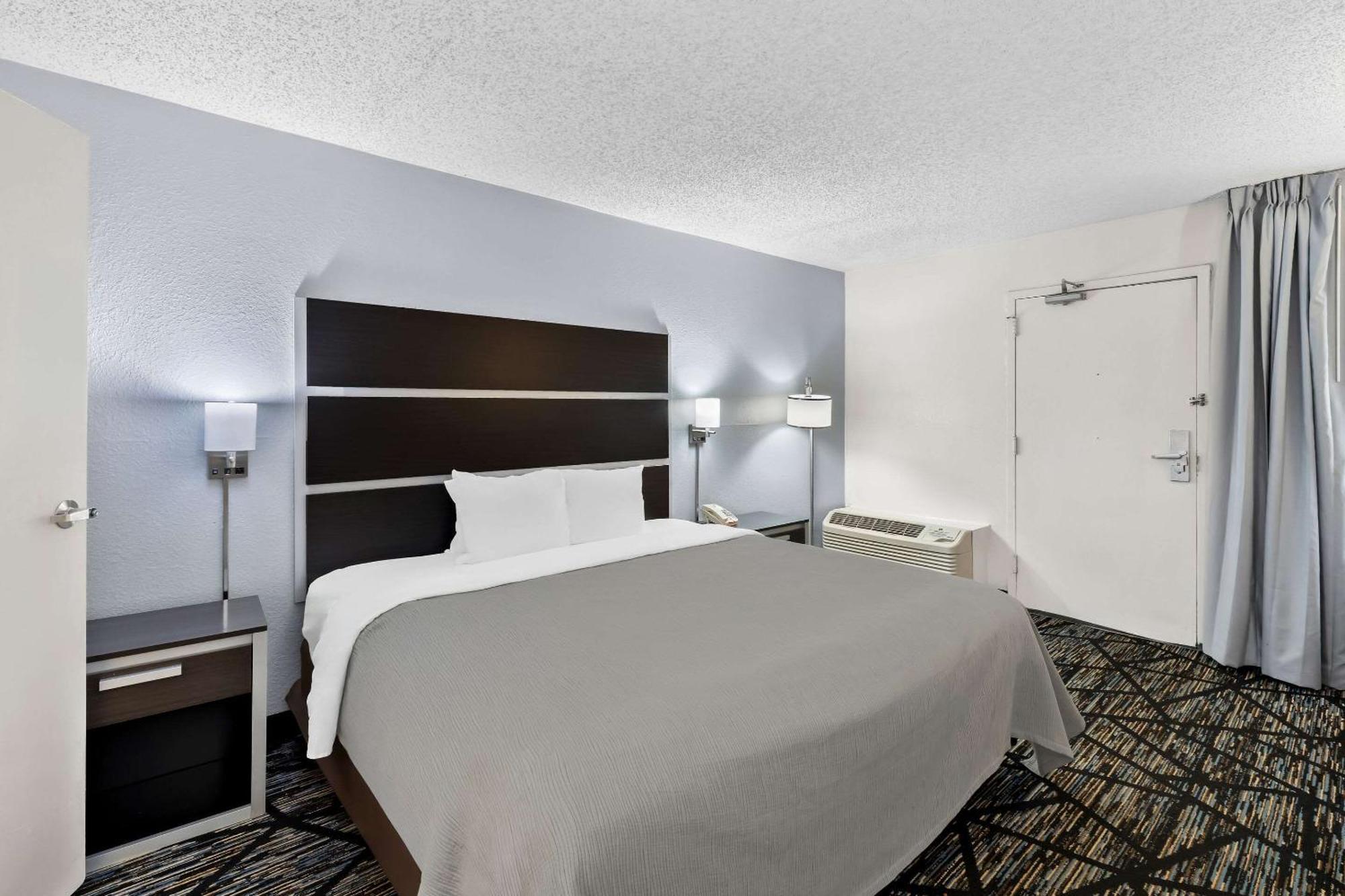 Quality Inn Northlake Tucker Bagian luar foto