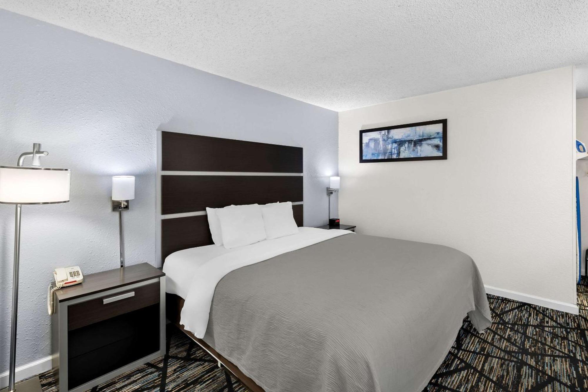 Quality Inn Northlake Tucker Bagian luar foto